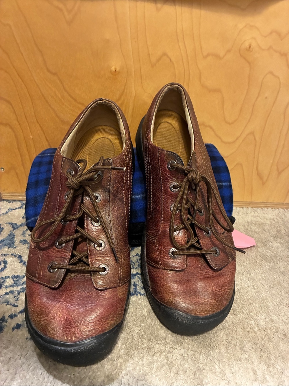 Keen Brown leather hiking Shoes size 10